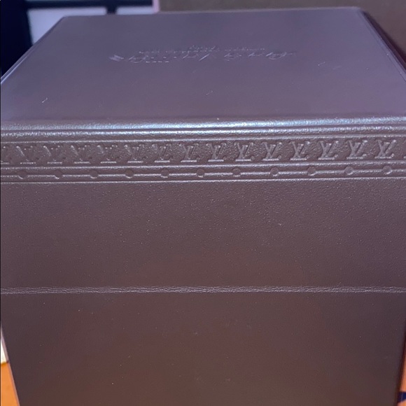 🎀LOUIS VUITTON WATCH BOX🎀 - Picture 11 of 11